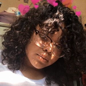 Meet your Posher, Viviana